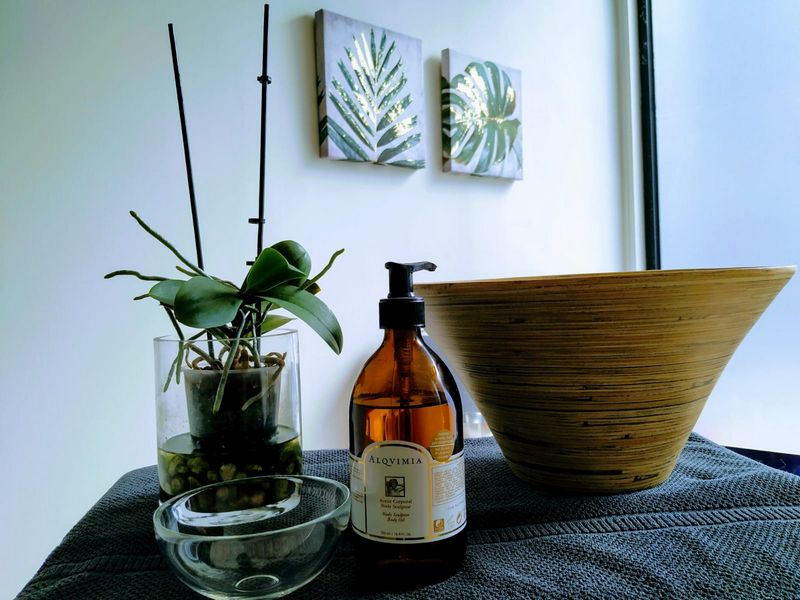 Дренажный массаж: что это такое и чем он полезен для организма